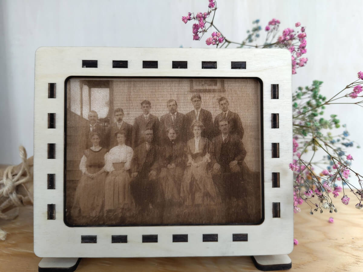 Picture of box.